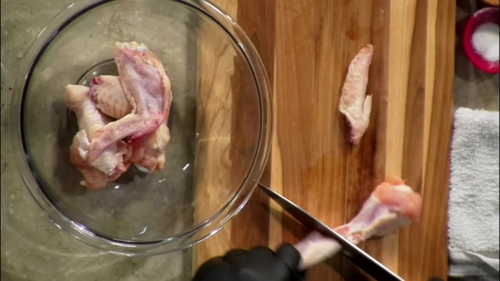 What's Cooking: New England Cooks - CRISPY CHICKEN WINGS