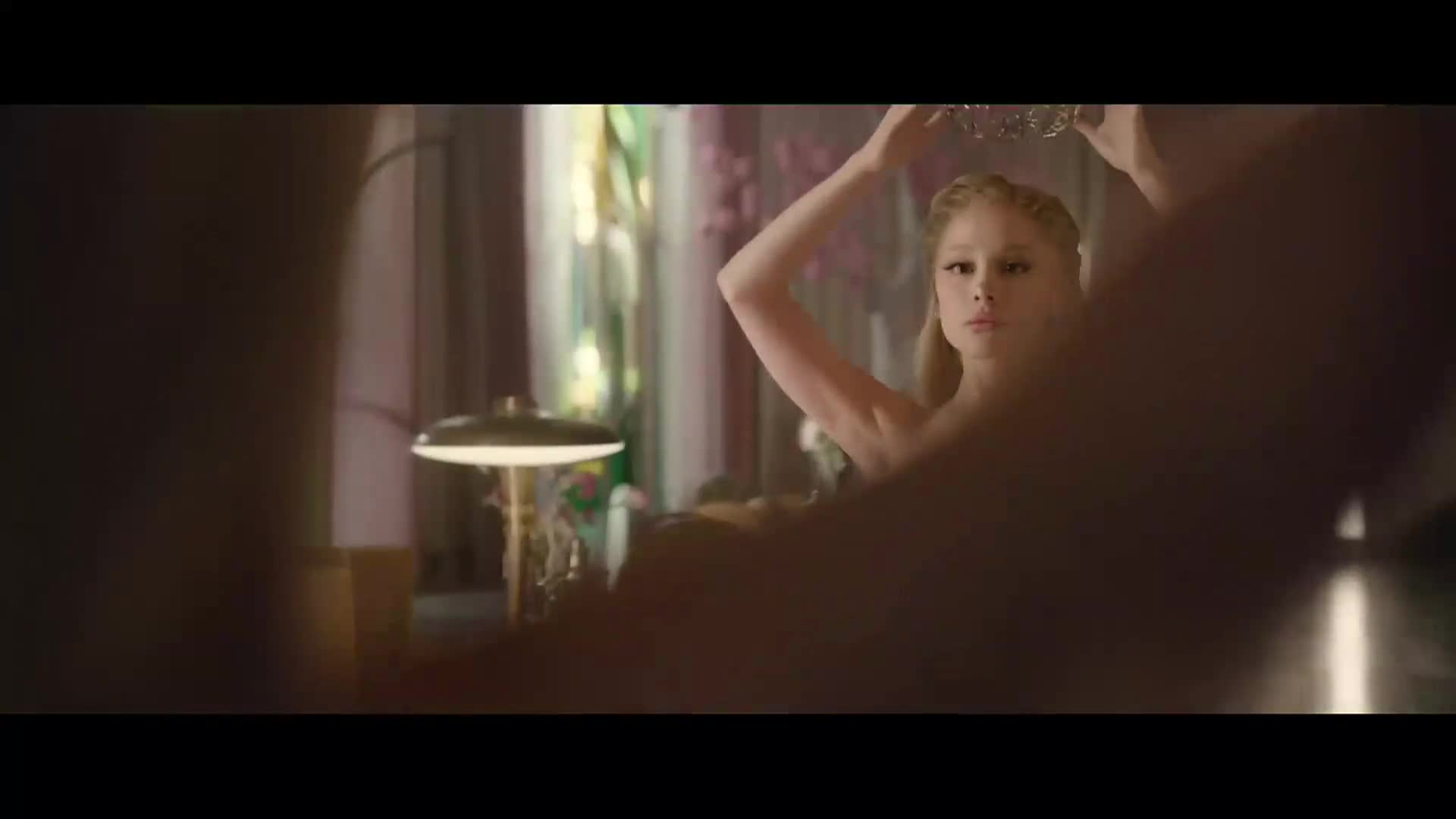 Reeling, the Movie Review Show: Wicked, for Good, Hamnet, Eternity, Rental Family, Jay Kelly, Left-Handed Girl