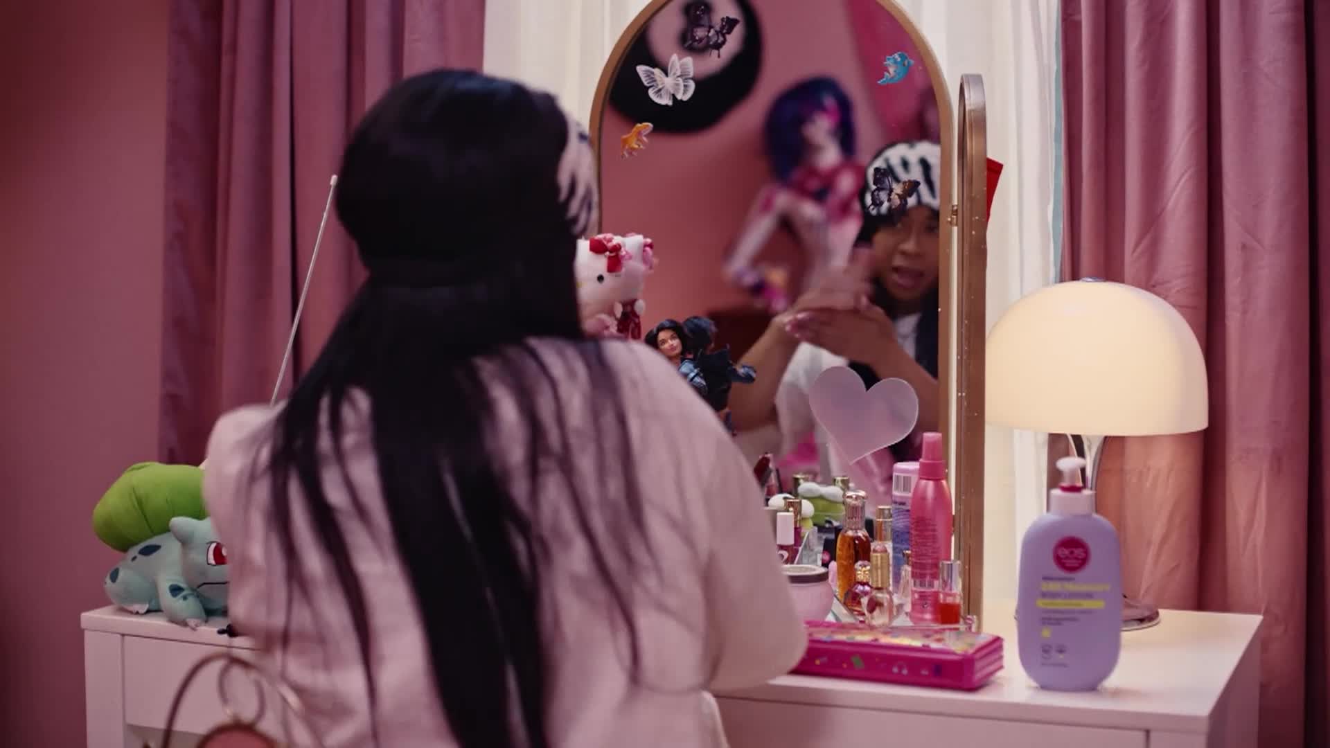 Sidewalks Entertainment: Thalia, Hilfiger and Bronfman