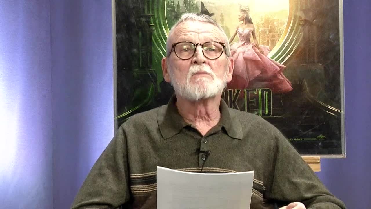 Thumbnail image for Reeling, the Movie Review Show:  The Devil Wears Prada 2, Hokum, Deep Water, Omaha and more