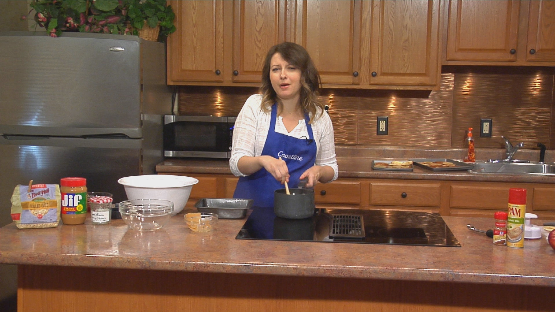Thumbnail image for Cooking Healthy with Coastline - Cinnamon Apple Chips and Peanut Butter & Jelly Granola Bars